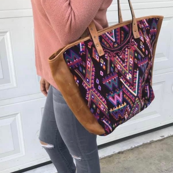 DC Guatemala Victoria Tote - Picture 2 of 3